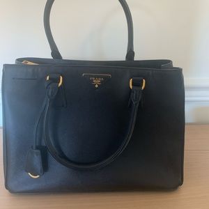 Prada Saffiano Tote Medium Black Crossbody